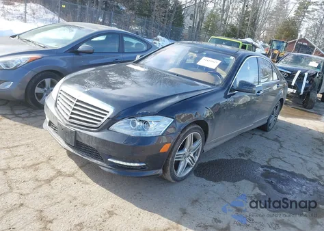2013 Mercedes-Benz S 550 4Matic z USA, uszkodzony, nr VIN WDDNG9EB0DA535478